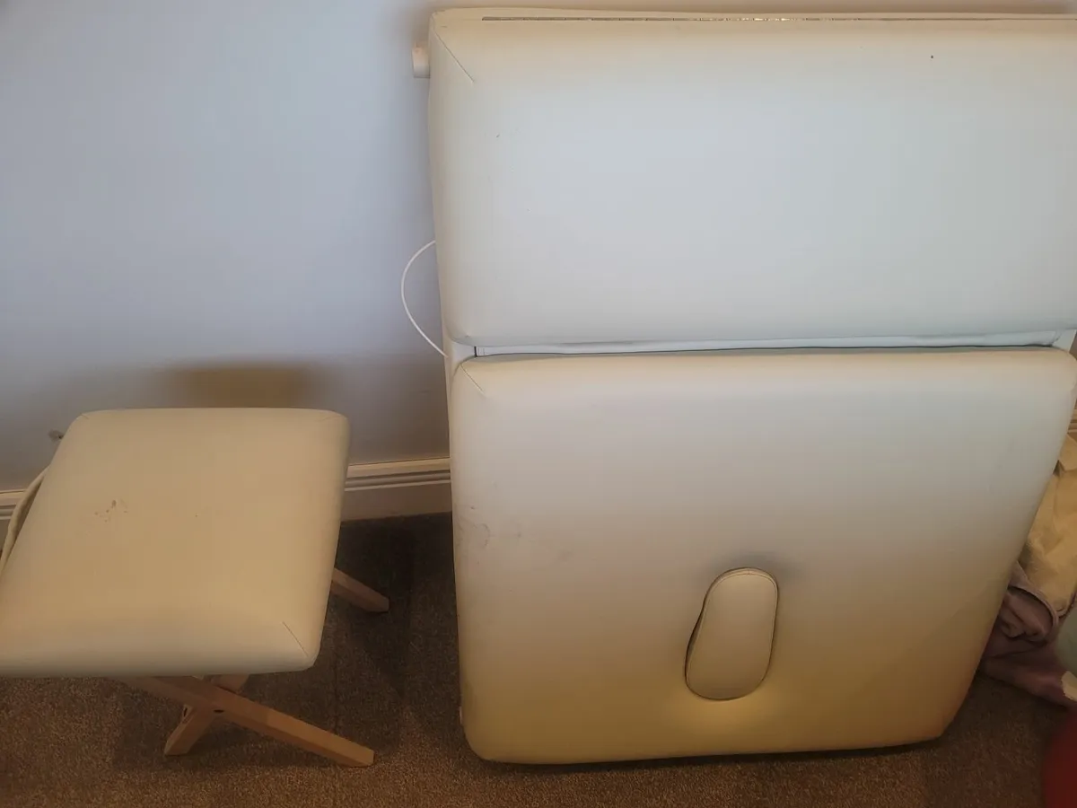 Massage Table - Image 2