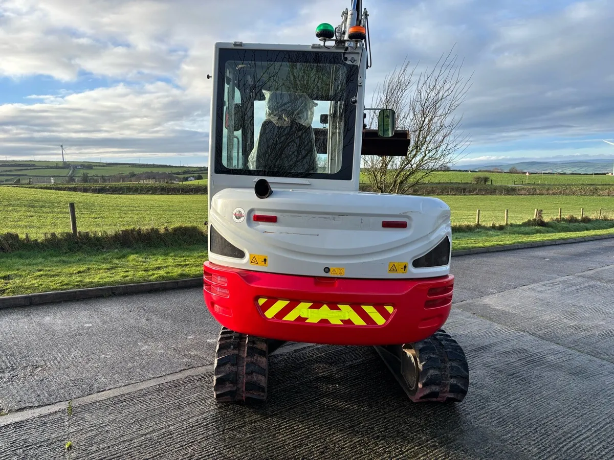 Takeuchi tb240 - Image 4