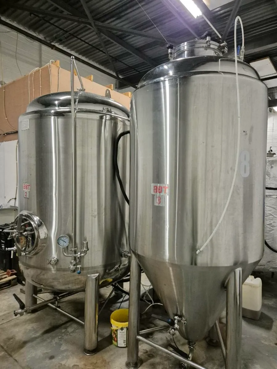 Standard steel tanks. - Image 1