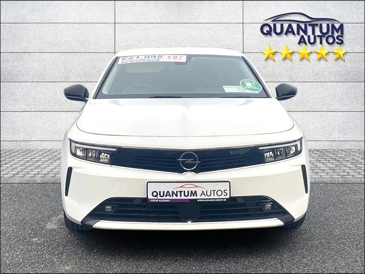 Opel Astra 2022 SC 1.2L PETROL HATCHBACK NCT 2028 - Image 3