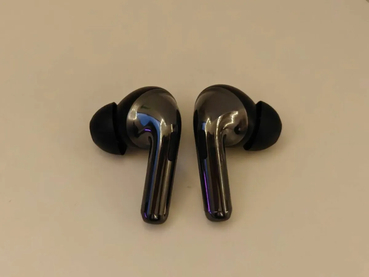 OnePlus Buds Pro 3 Midnight Opus (Earbuds only) - Image 1