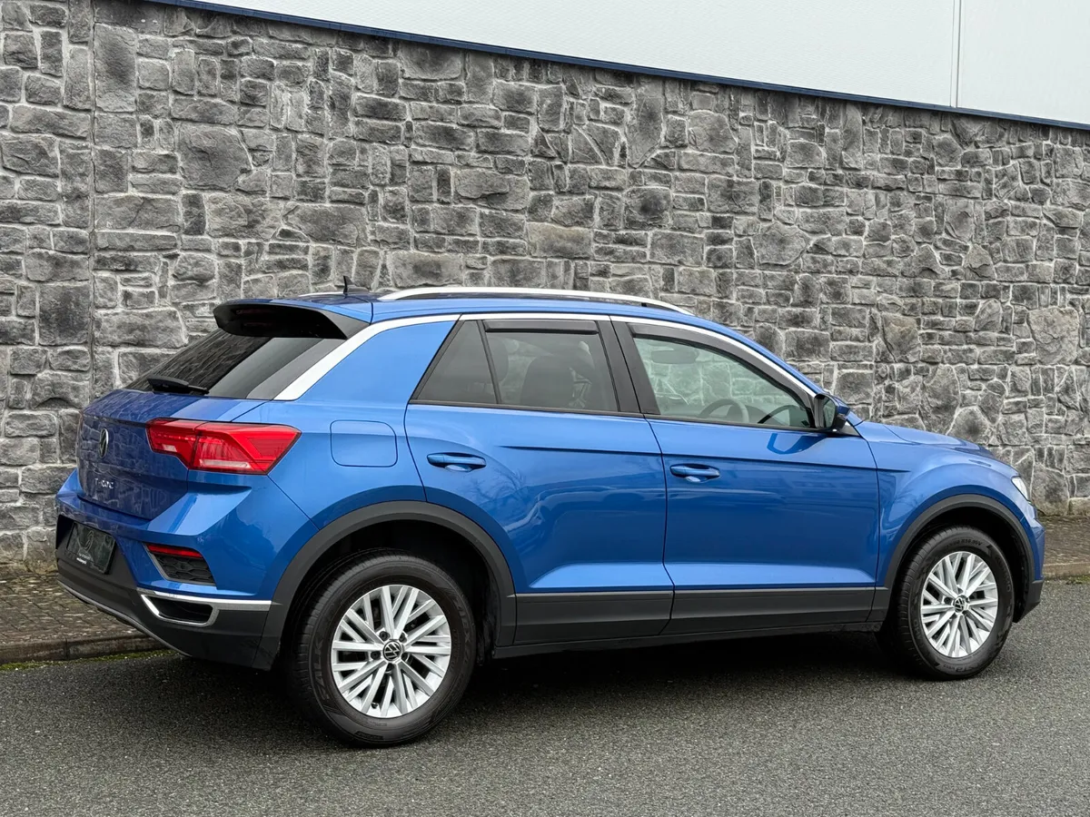 2022 Volkswagen T-ROC 1.0TSI Design 110 FSH - Image 3