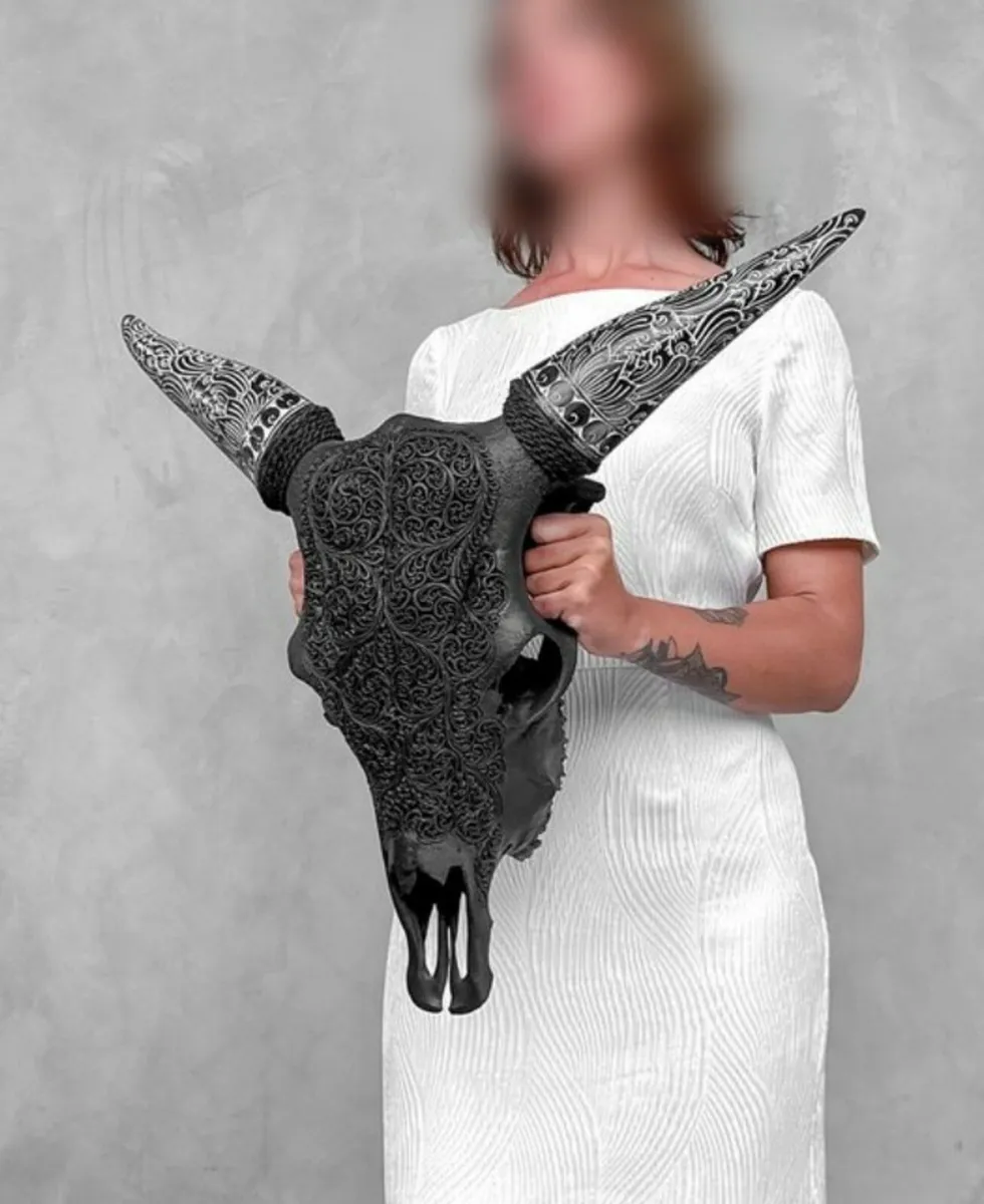 Authentic large Indonesian hand carved decor - Image 1