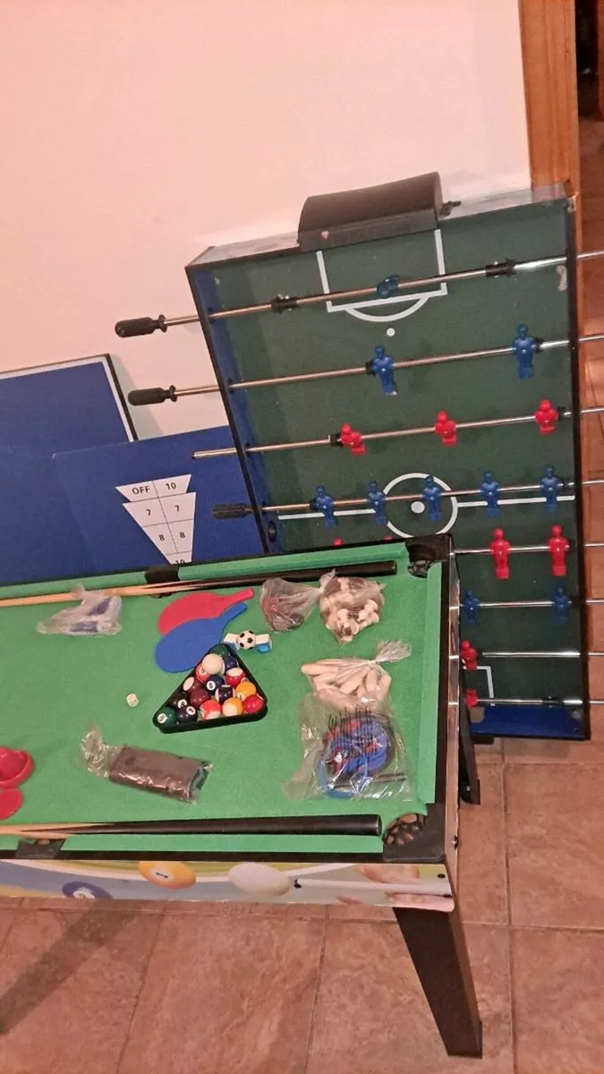 Football table - Image 1