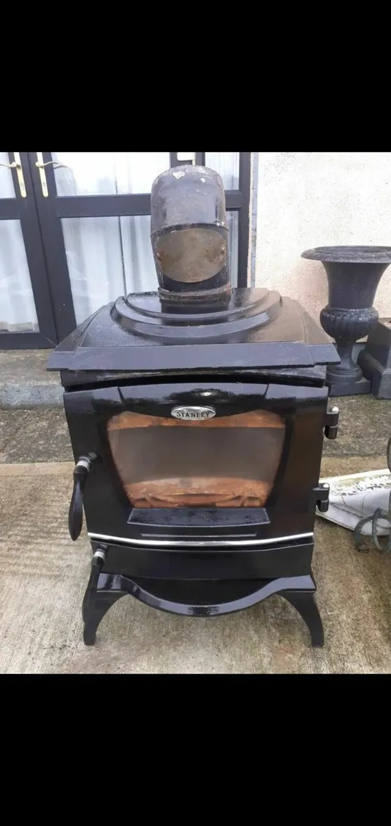 Stove - Image 1