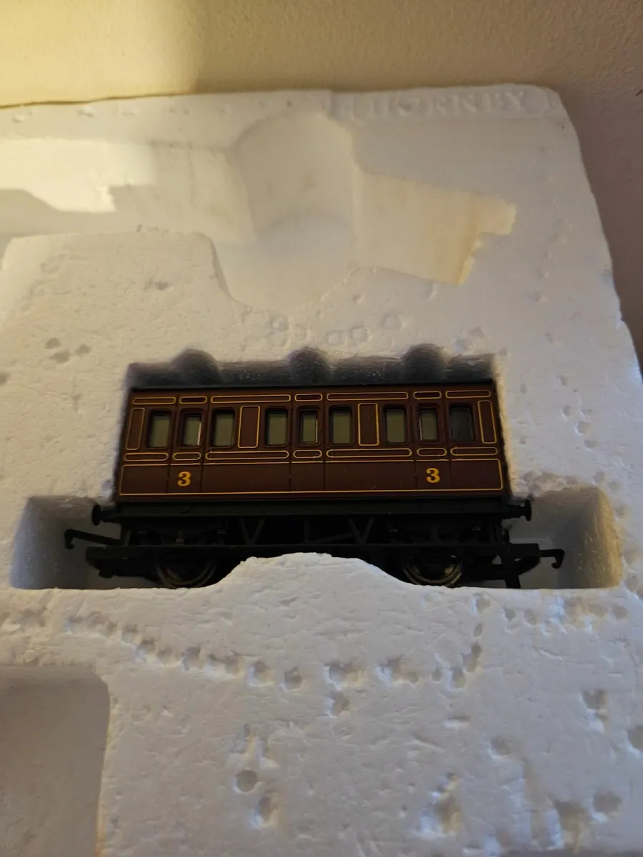 Hornby OO Gauge Train Set - Image 4
