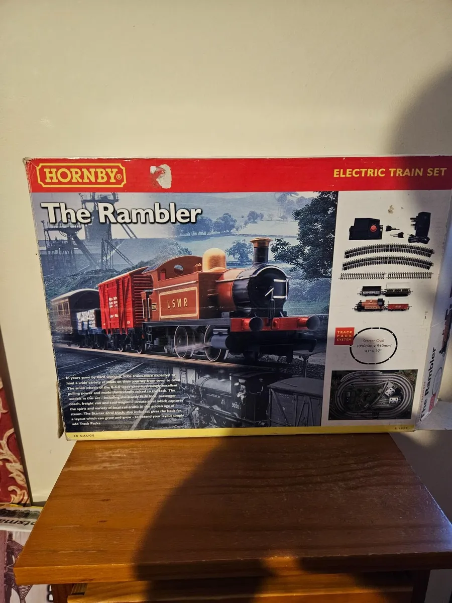 Hornby OO Gauge Train Set - Image 1
