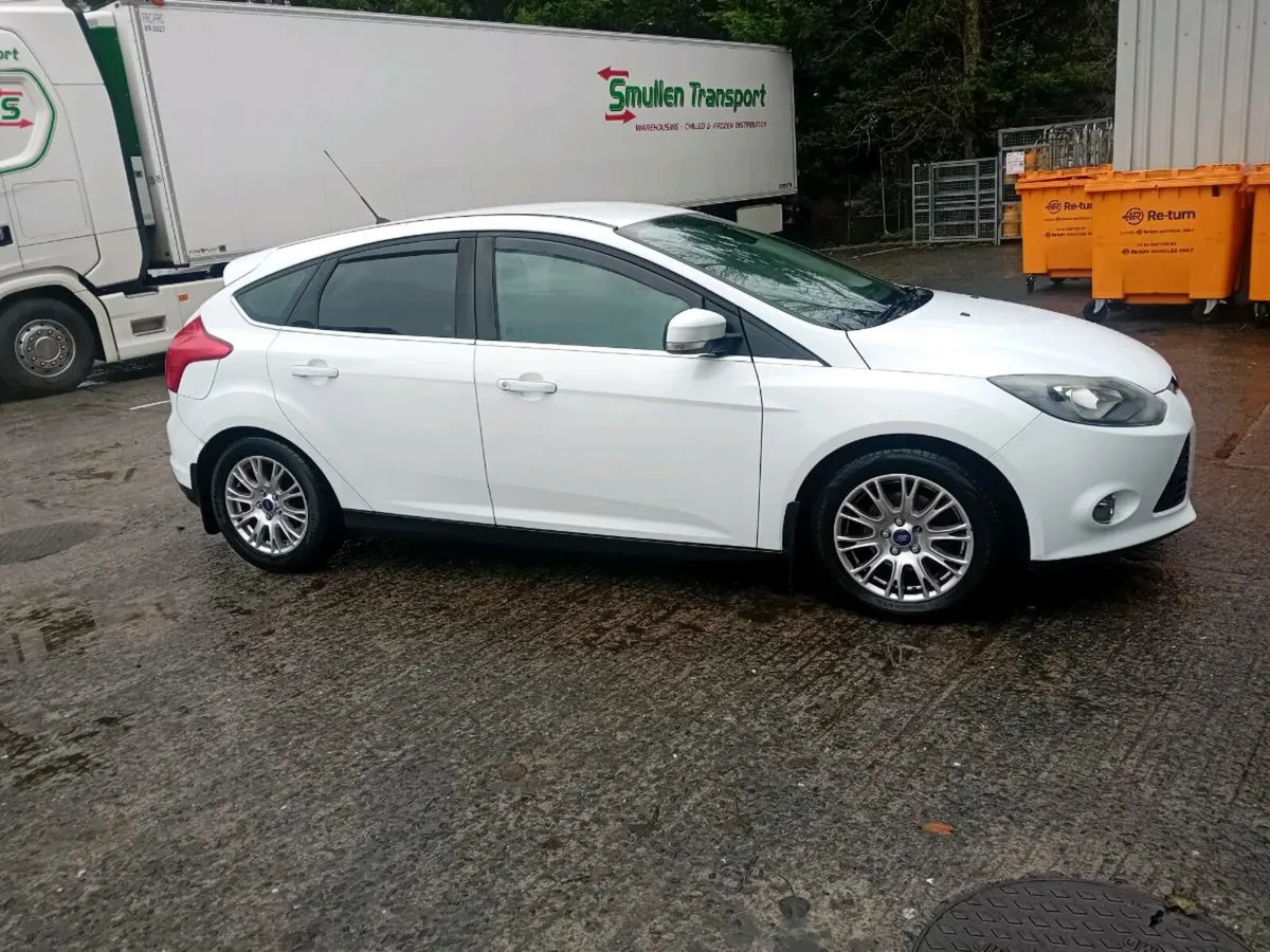 Stunning Ford Focus Titanium - Image 2