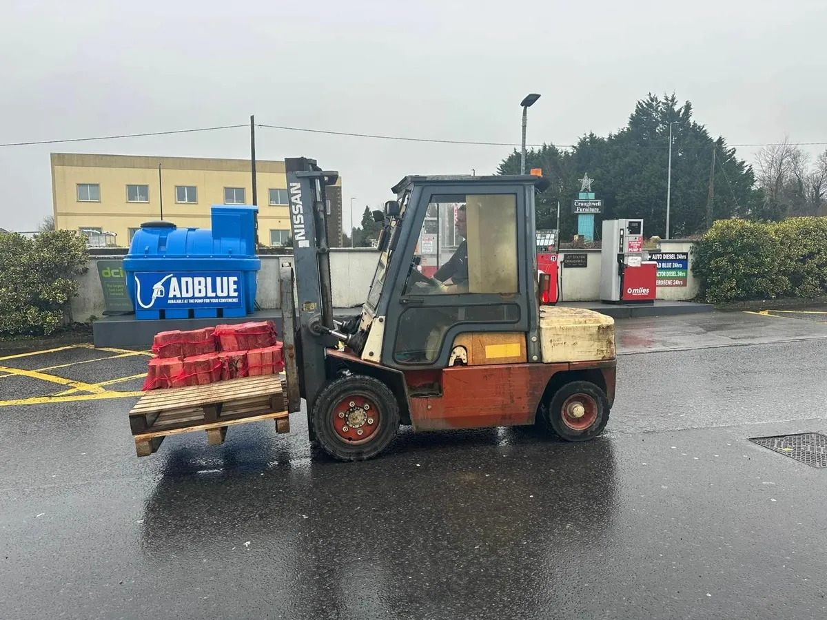 Nissan Forklift - 3 Tonne - Image 3