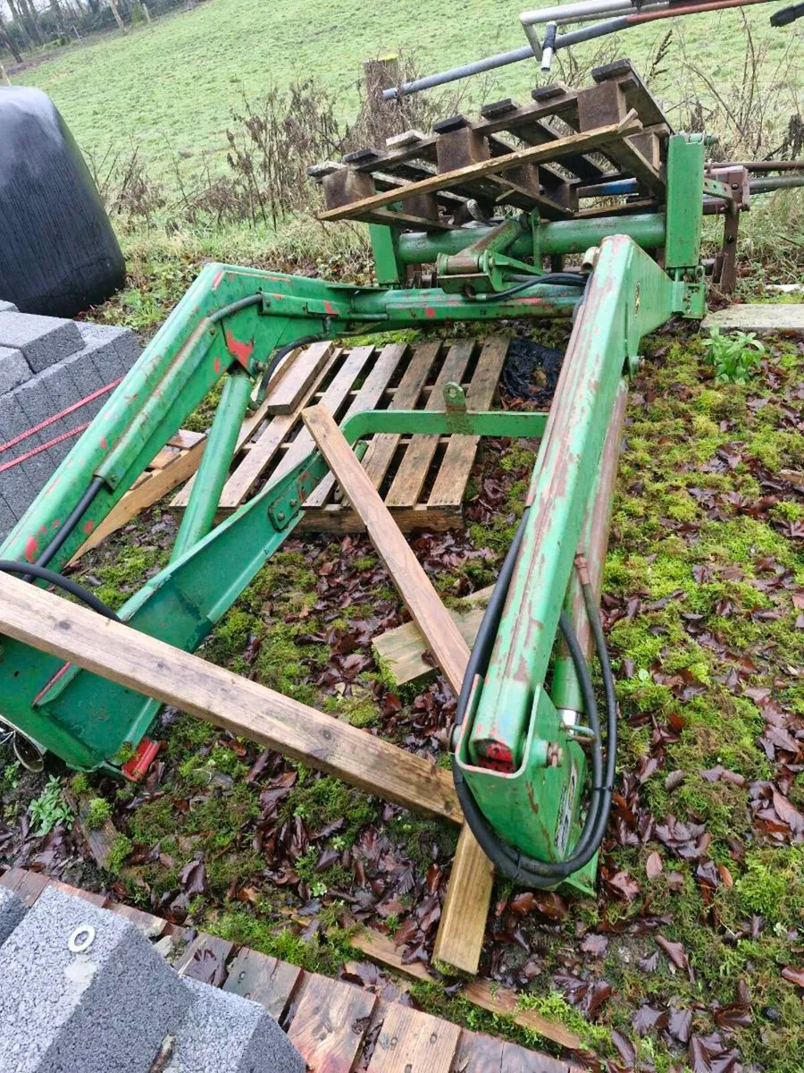 Farm machinery ⁸ - Image 1