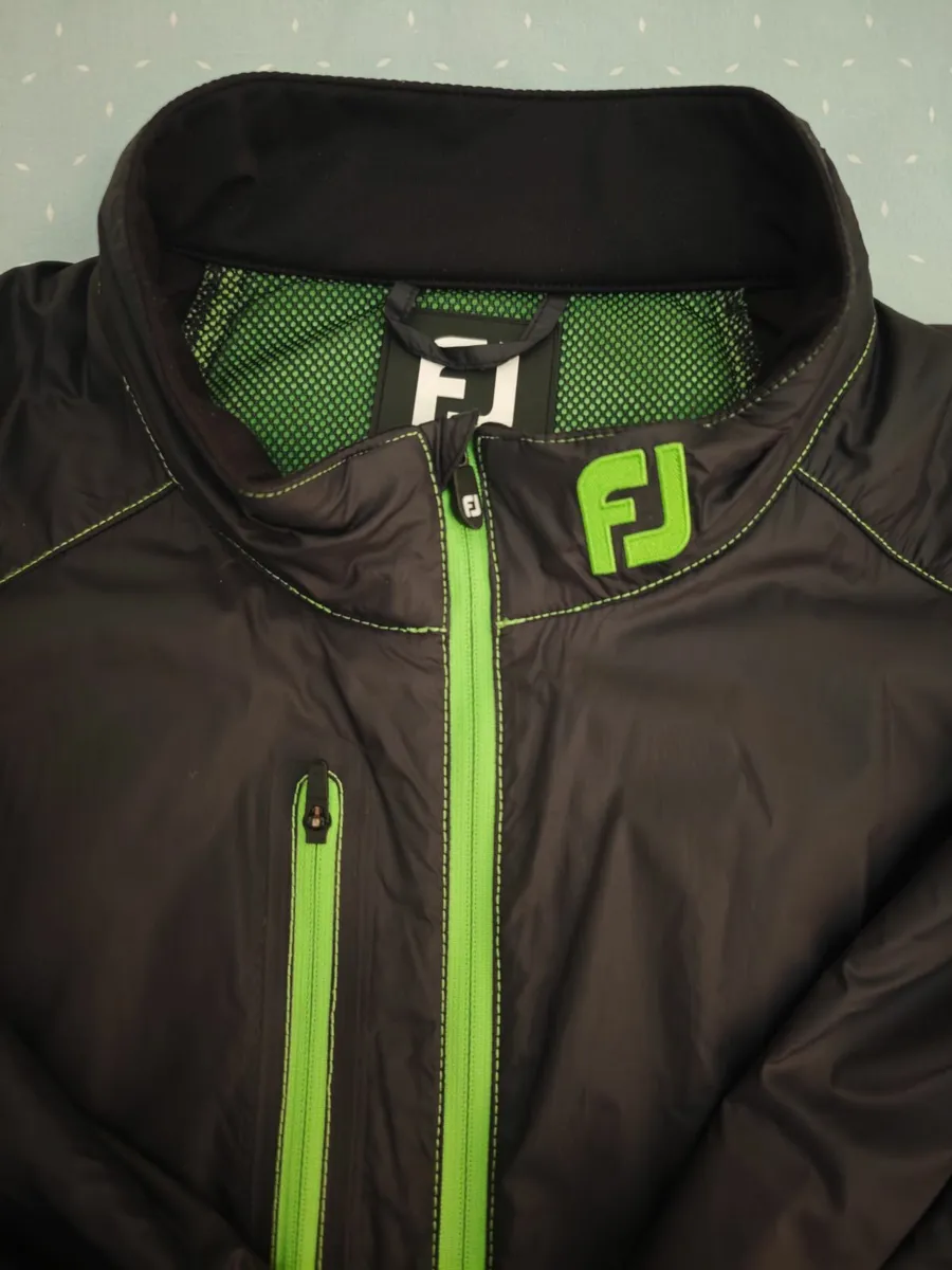 XL Men's Footjoy Rain Jacket (Black/Green) - Image 1
