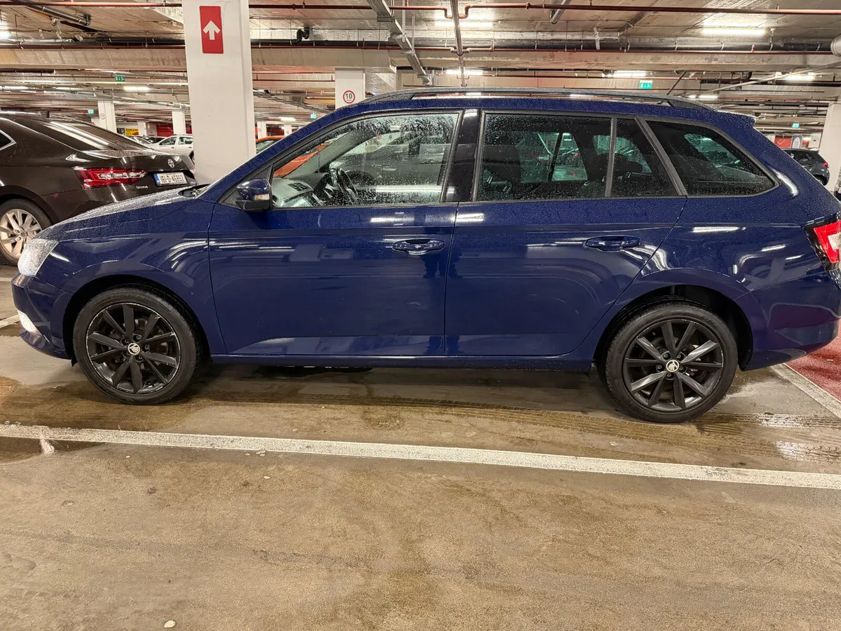 2017 Skoda Fabia AMBITION 1.4 Diesel - Image 4