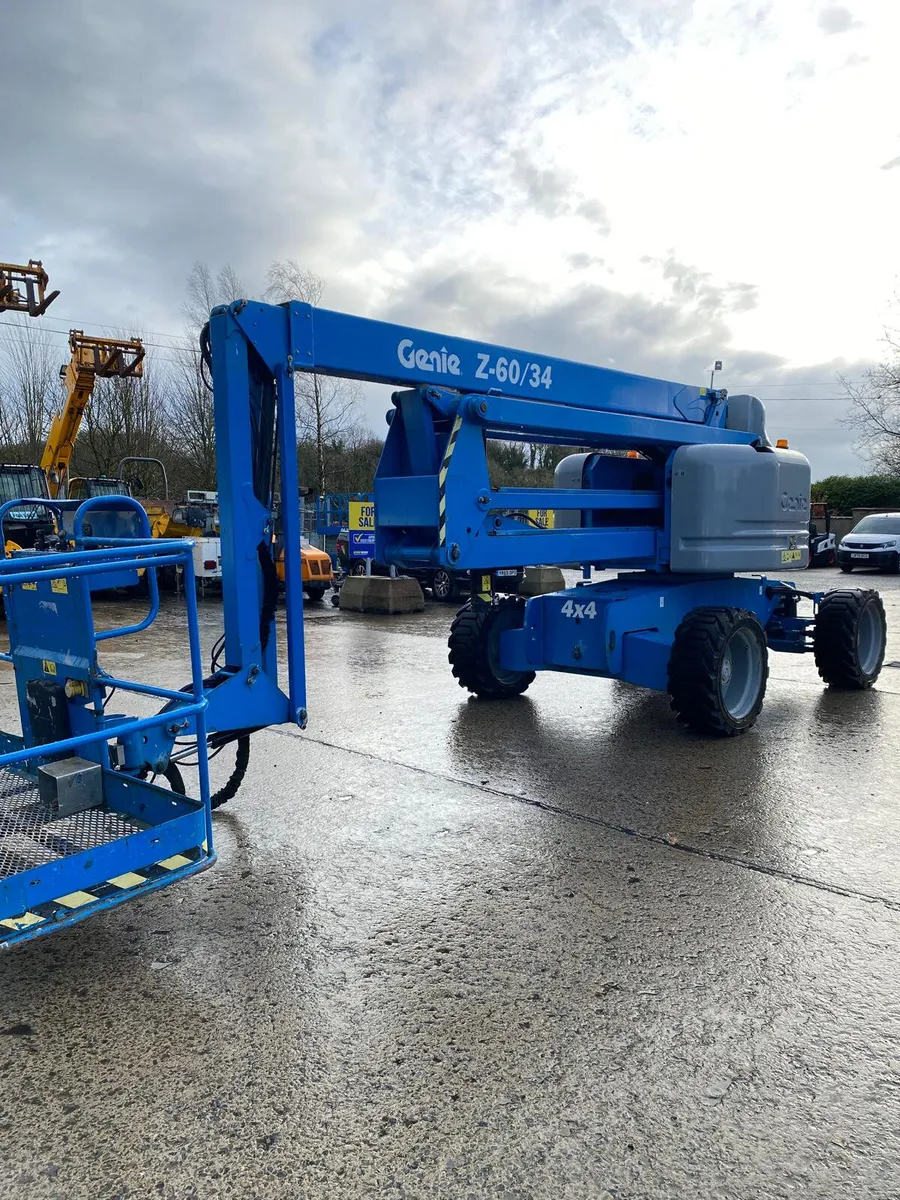 2014 GENIE Z60 66FT DIESEL ARTIC BOOM LIFT - Image 2