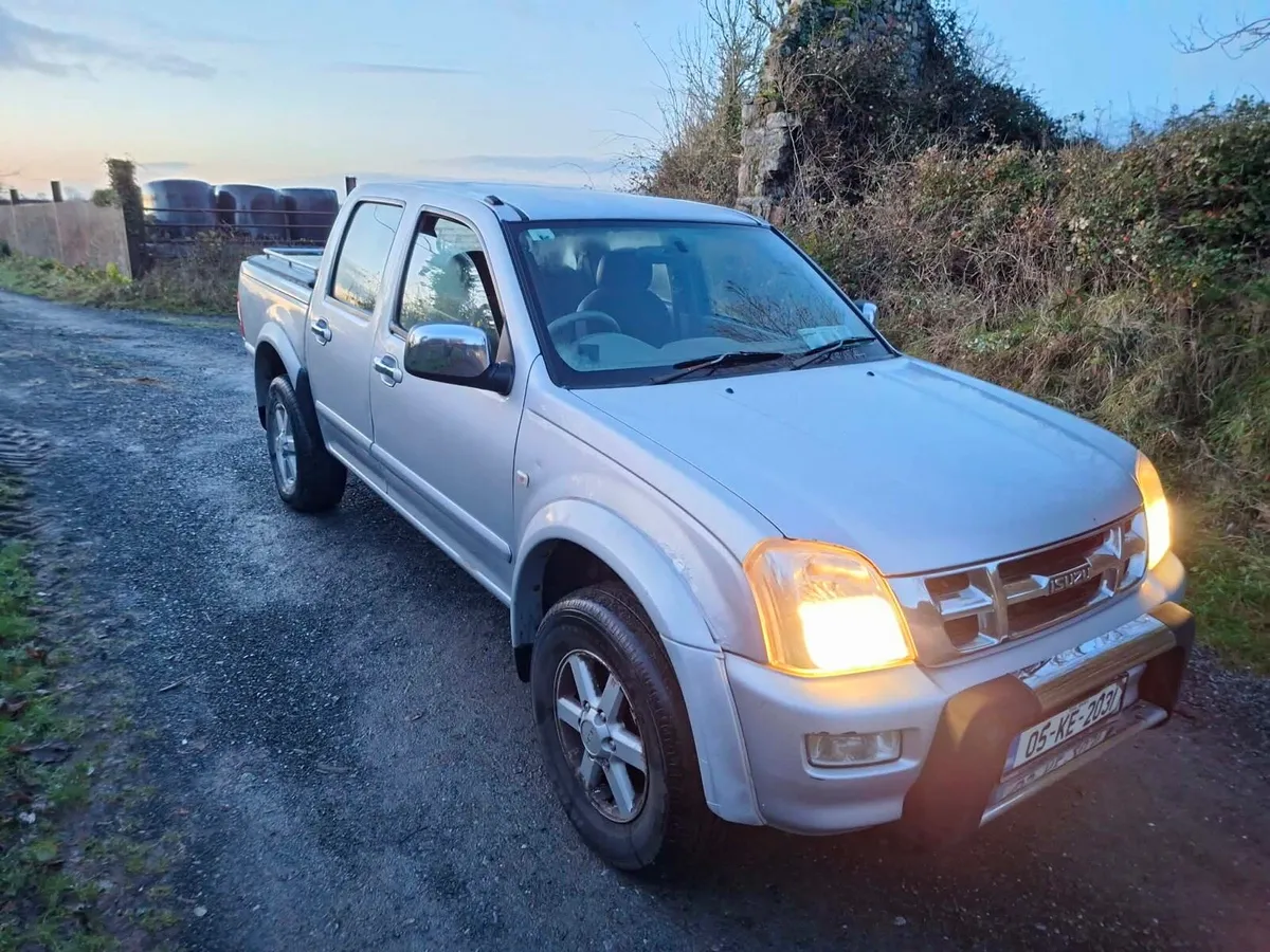 ISUZU DMAX NEW DOE UNTIL 06/26 - Image 4