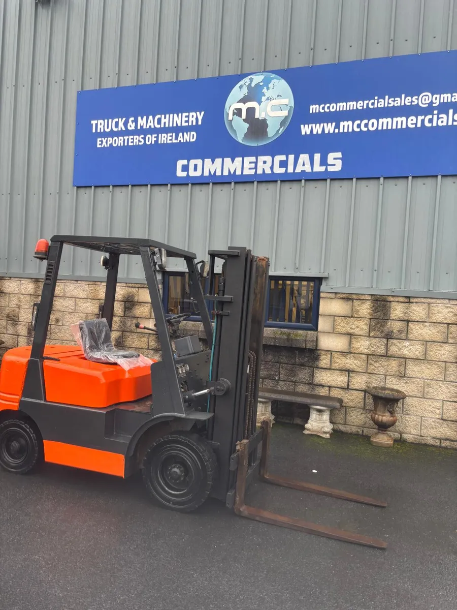 For Sale: 2.5 Ton Tailift Diesel Forklift - Image 2