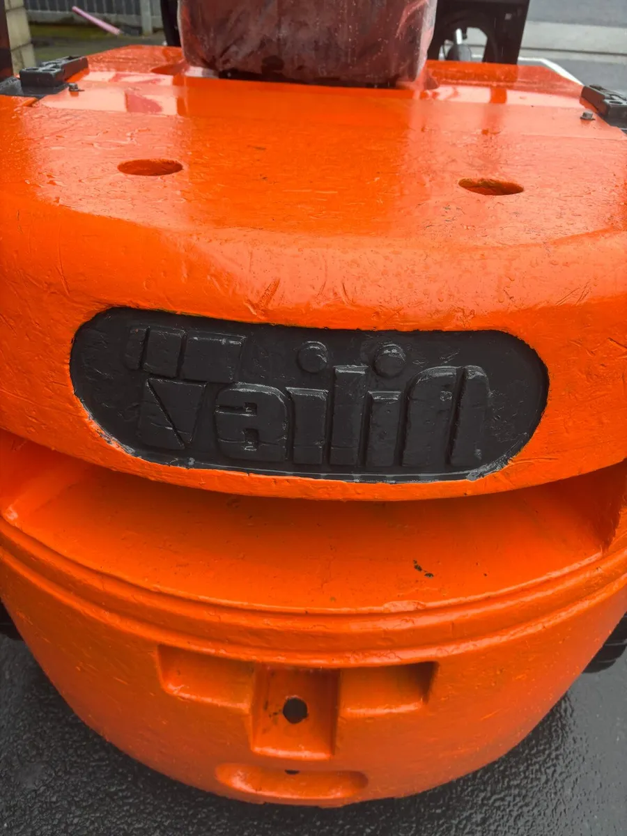 For Sale: 2.5 Ton Tailift Diesel Forklift - Image 4