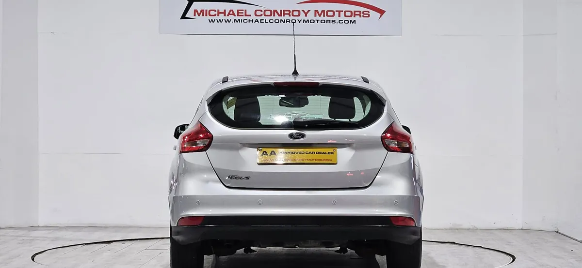 2015 Ford Focus 1.5 TDCI Zetec - Image 3