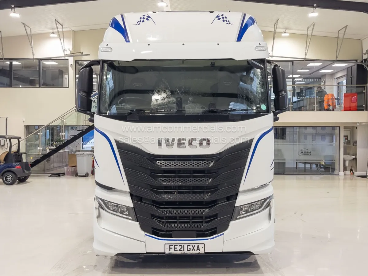 2021 (21) IVECO STRALIS AS440 STX HIGH SLEEPER CAB - Image 2