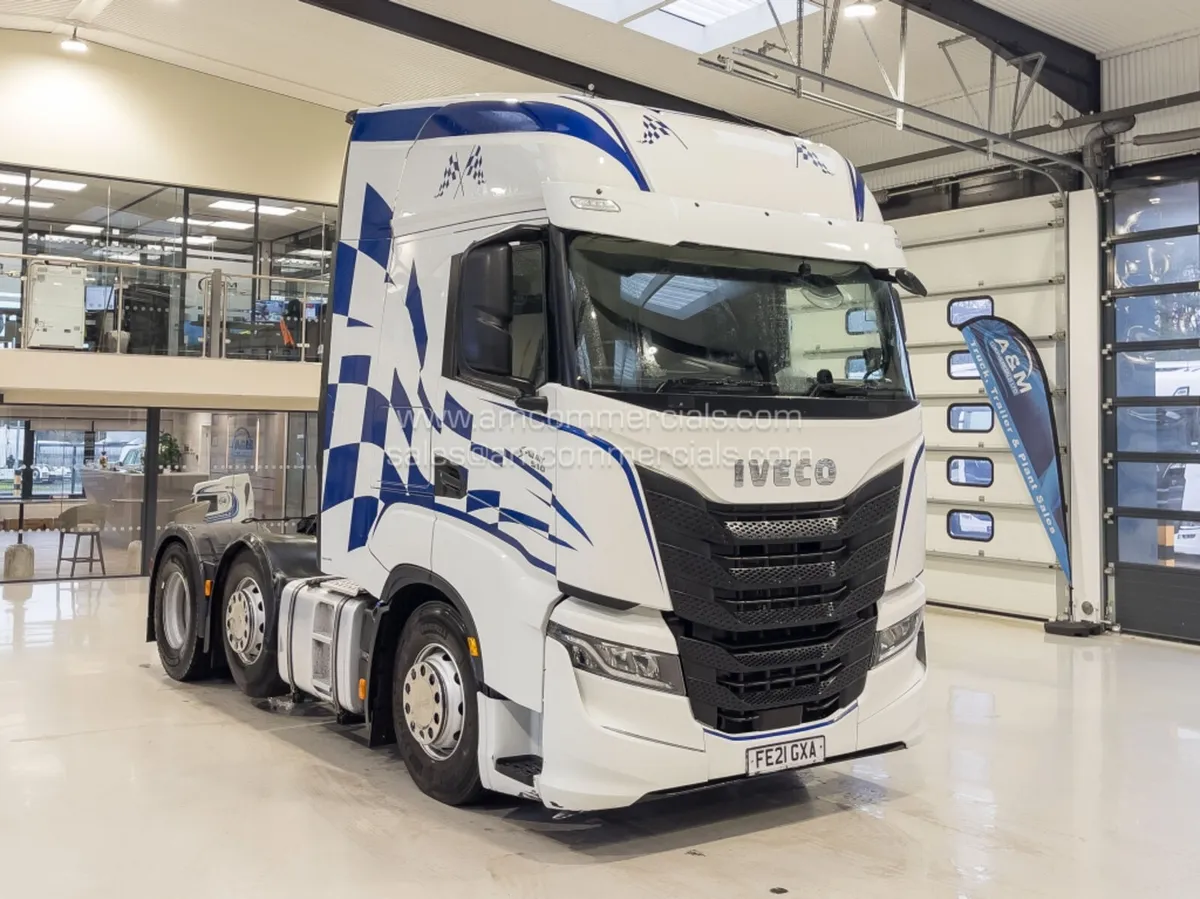 2021 (21) IVECO STRALIS AS440 STX HIGH SLEEPER CAB - Image 1