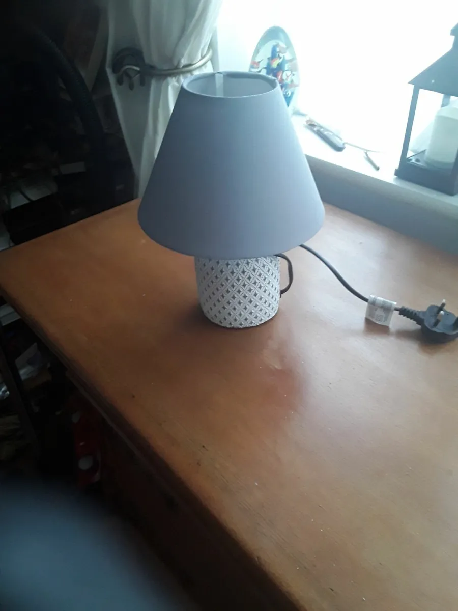 As new lovely table lamp grey shade - Image 3