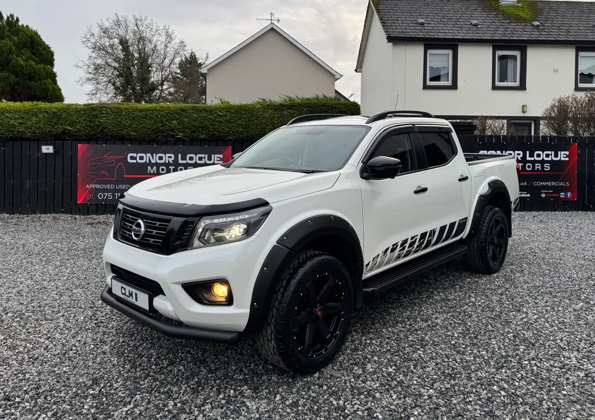 2020 201 Nissan Navara N Guard Auto Top Spec - Image 1