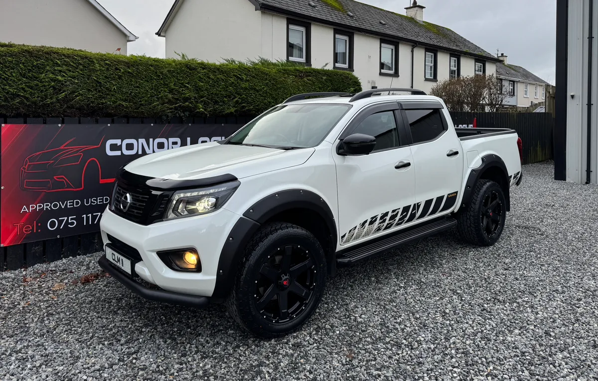 2020 201 Nissan Navara N Guard Auto Top Spec - Image 3