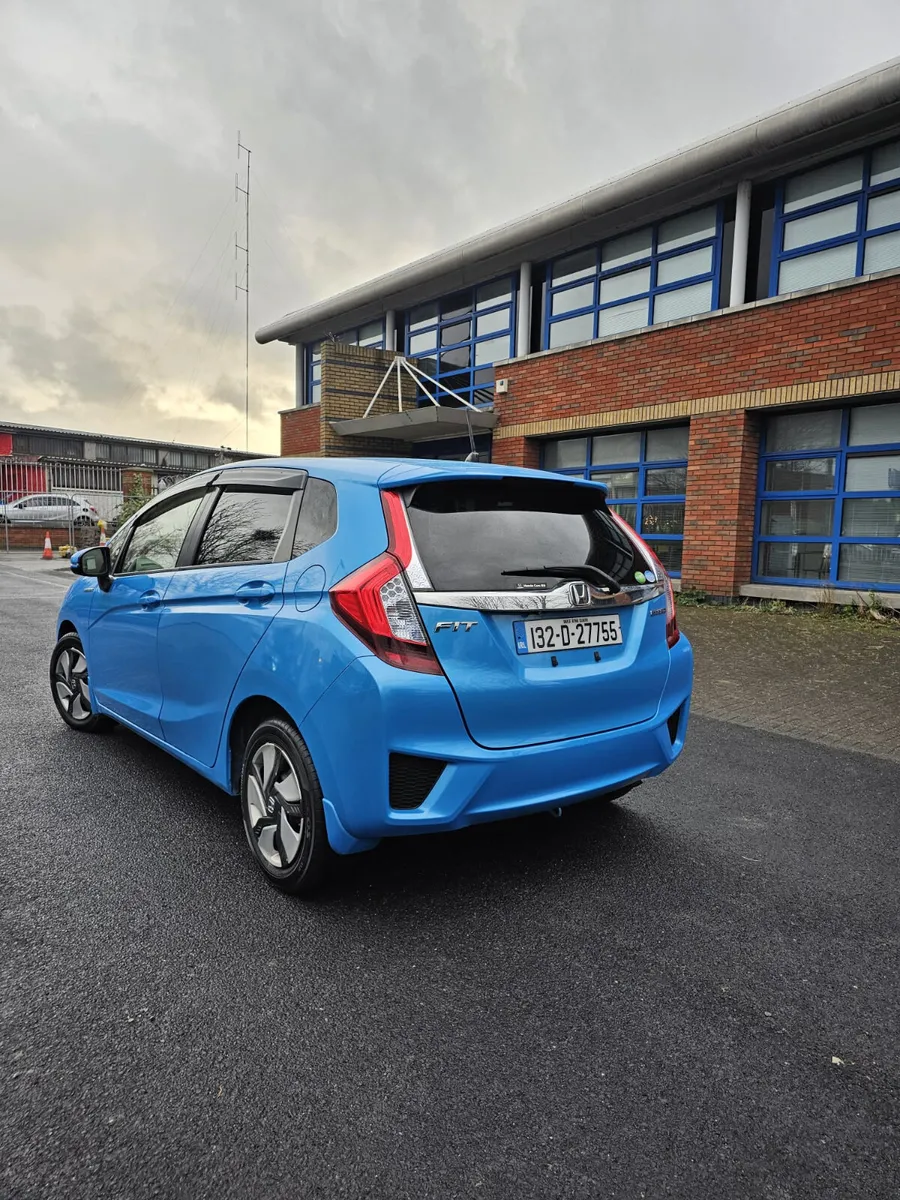 Honda Fit 2013 Automatic Hybrid - Image 3