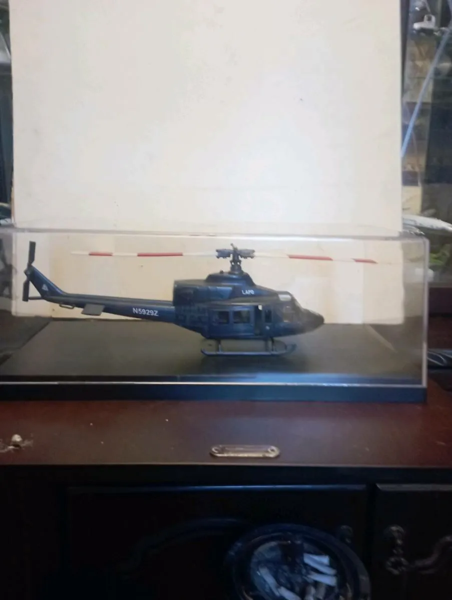 NEW -RAY SKY PILOT 1-48 SCALE BELL LAPD POLICE - Image 1