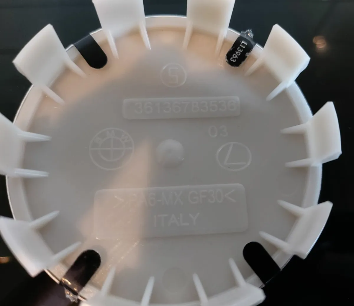 BMW centre caps (68mm) FREE Delivery - Image 2