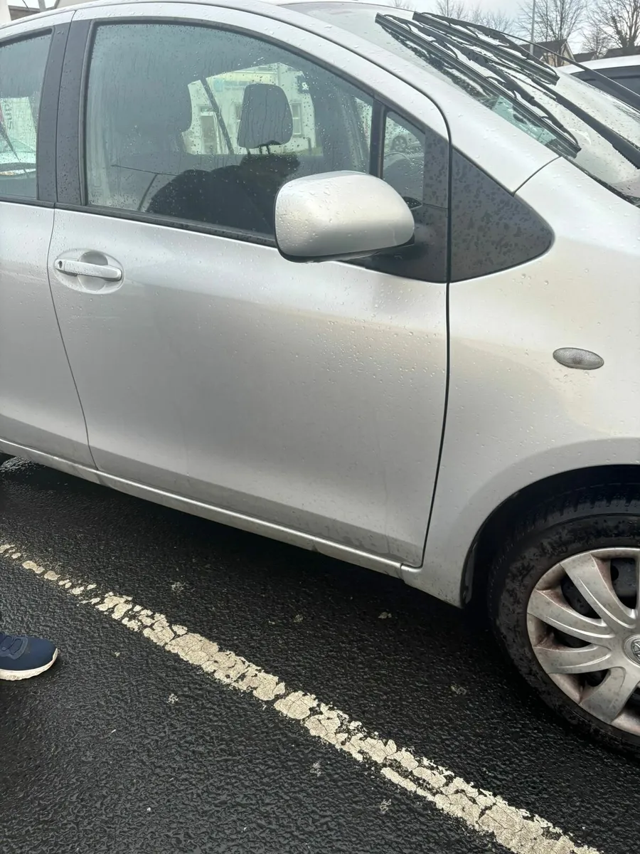 Toyota Yaris Auto 2008 - Image 2