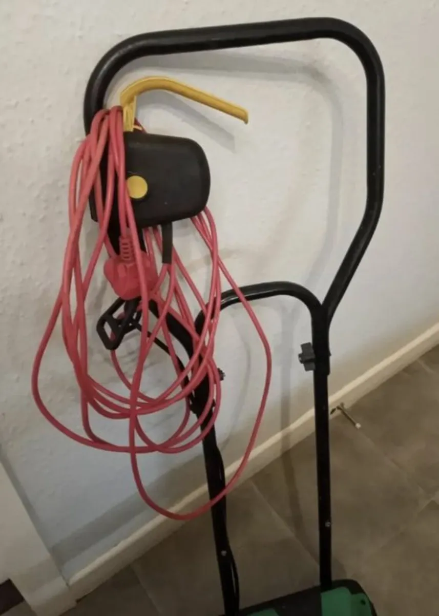 GardenLine EM700 Rotavator (tiller) - Image 3