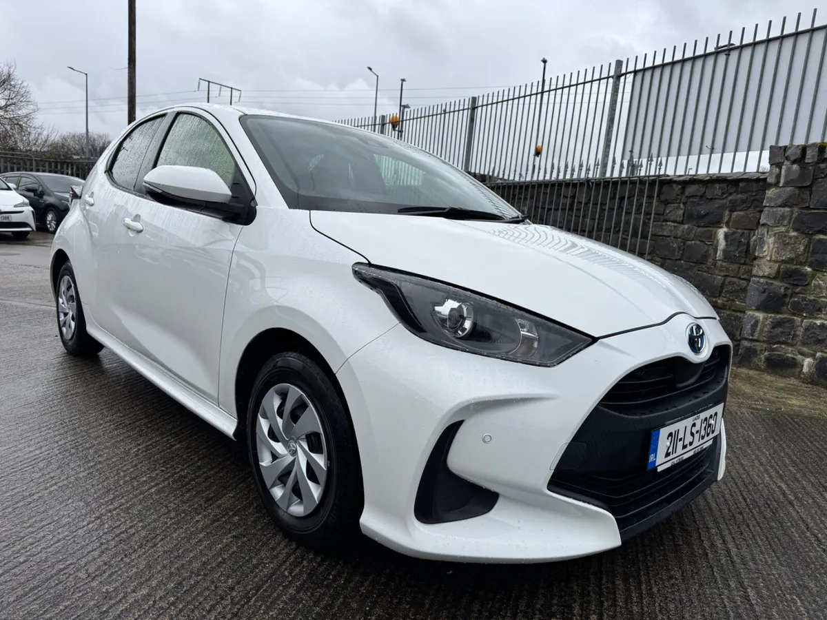 Toyota Yaris 2021 - Image 1