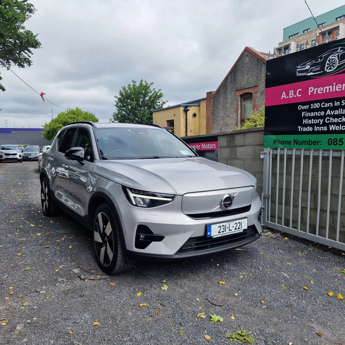 Volvo XC40 2023 400 km (WLTP) Electric - Image 1