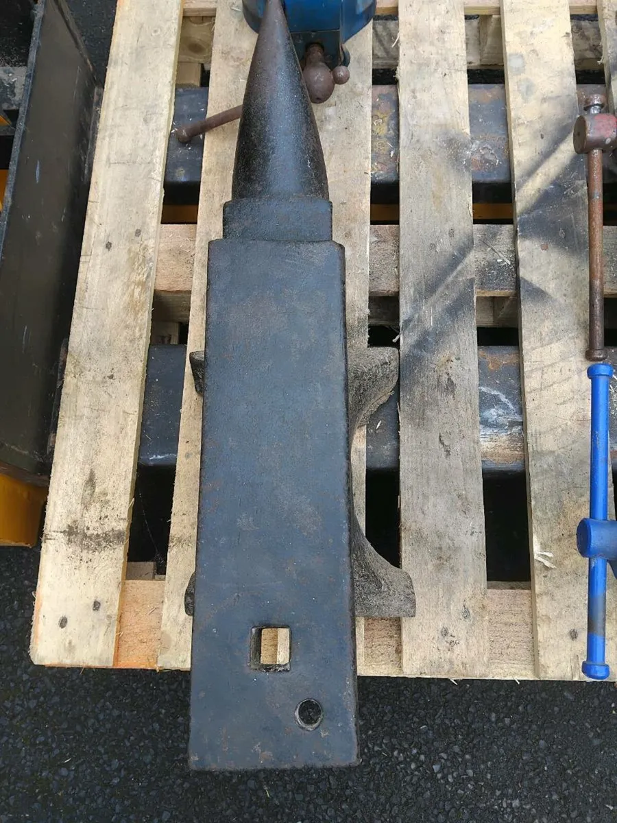 ANVIL - Image 1
