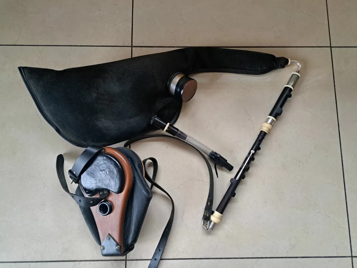 Uilleann pipes - Image 3