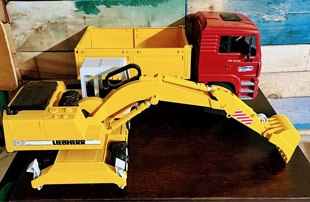 Truck and Digger Toy set - Image 2