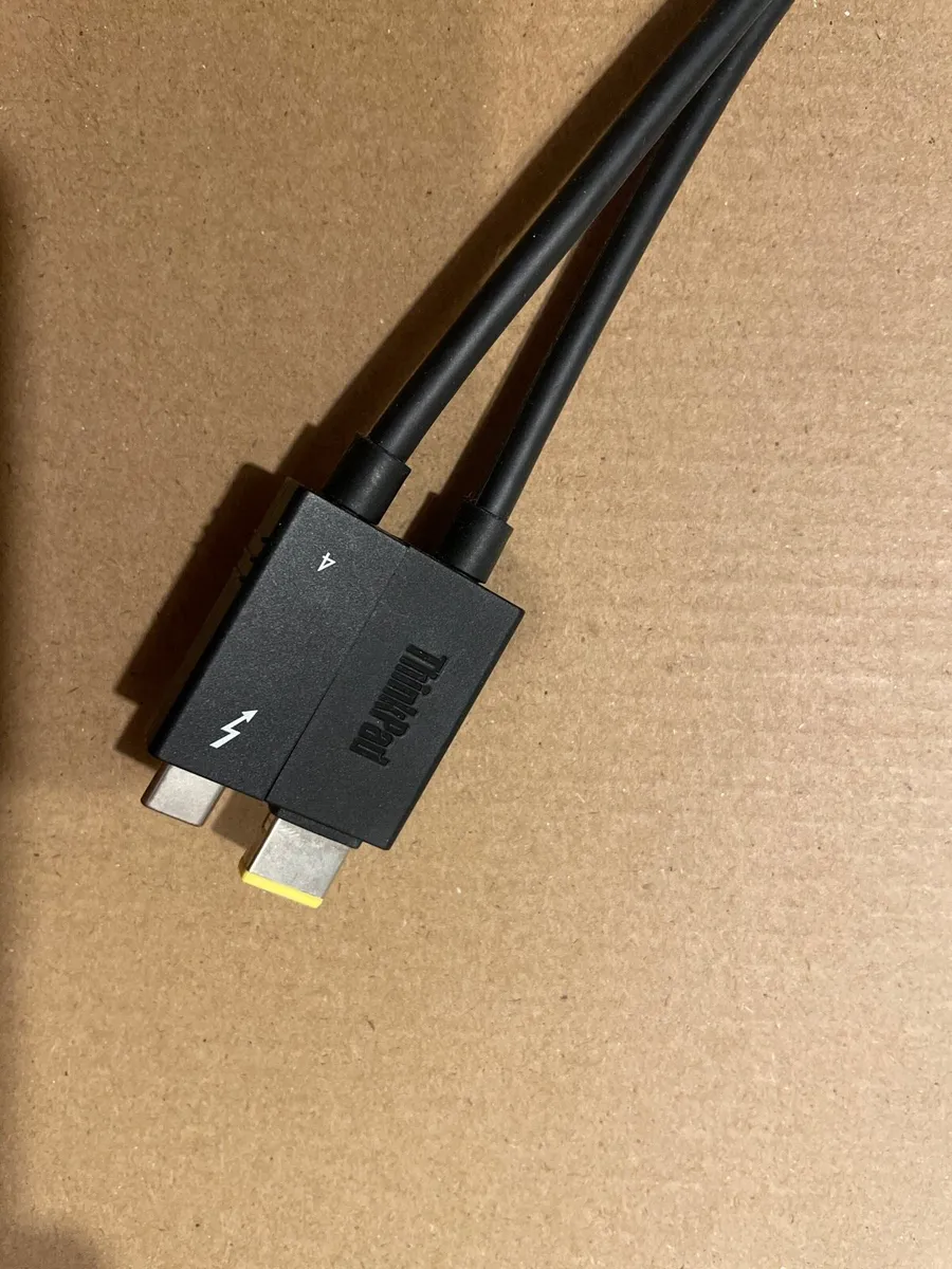 Lenovo Thunderbolt 4 Docking station w/300w AC p/s - Image 2
