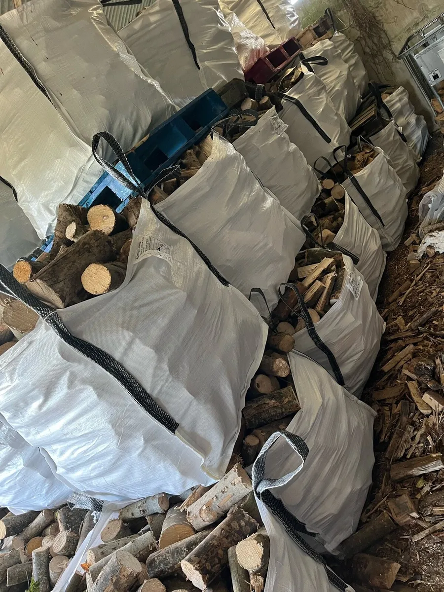 40 x ton bags hardwood - Image 1