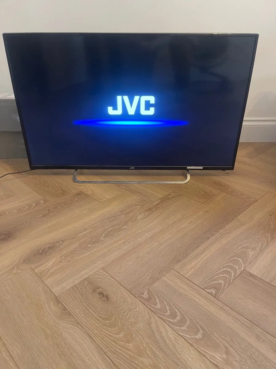 JVC 42 inch LT-42C550