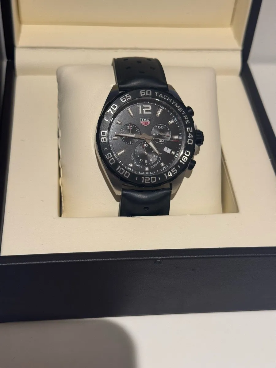 Tag Heuer f1 chronograph watch - Image 2