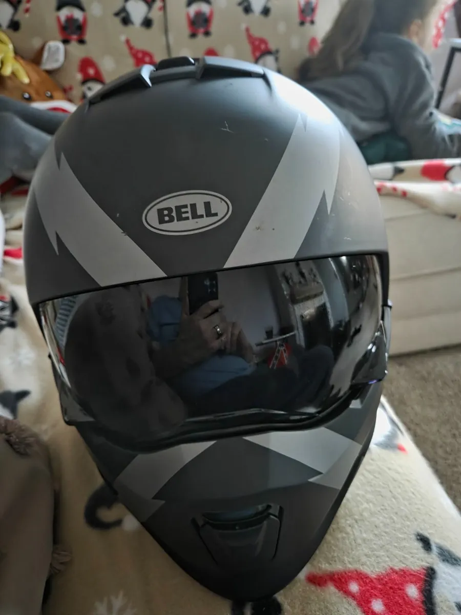 Motorcycle helmet Bell Broozer size L - Image 1