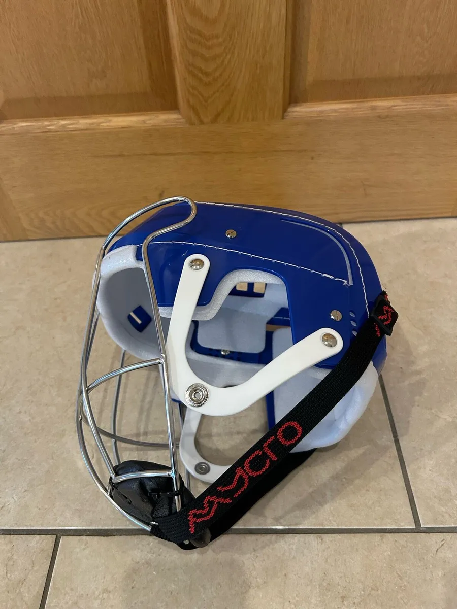 Hurling Helmet - Image 2