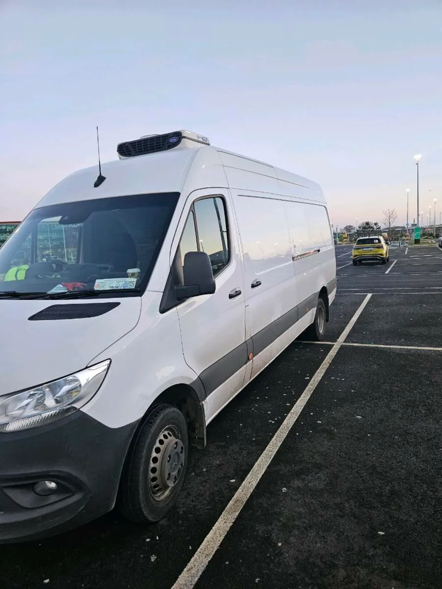 Mercedes Sprinter Freezer van - Image 3