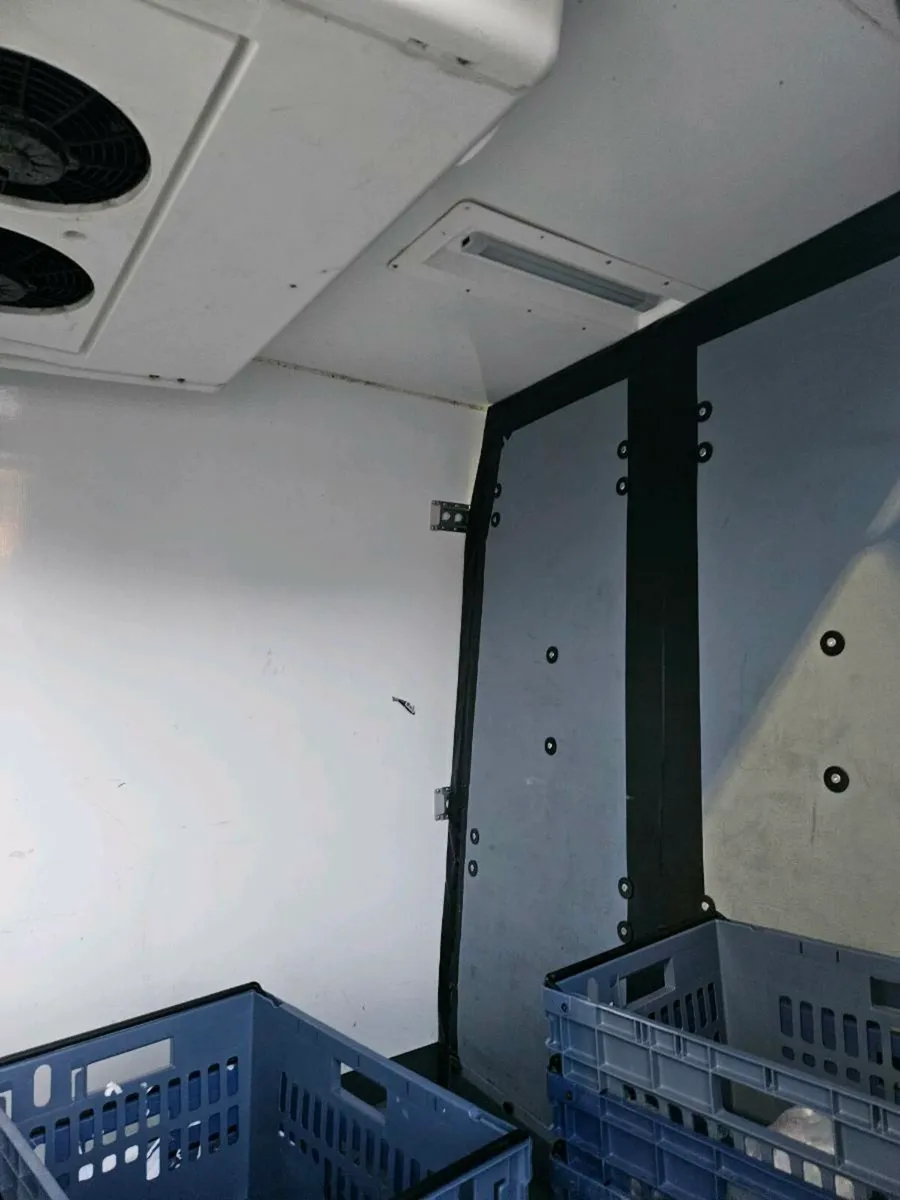 Mercedes Sprinter Freezer van - Image 4