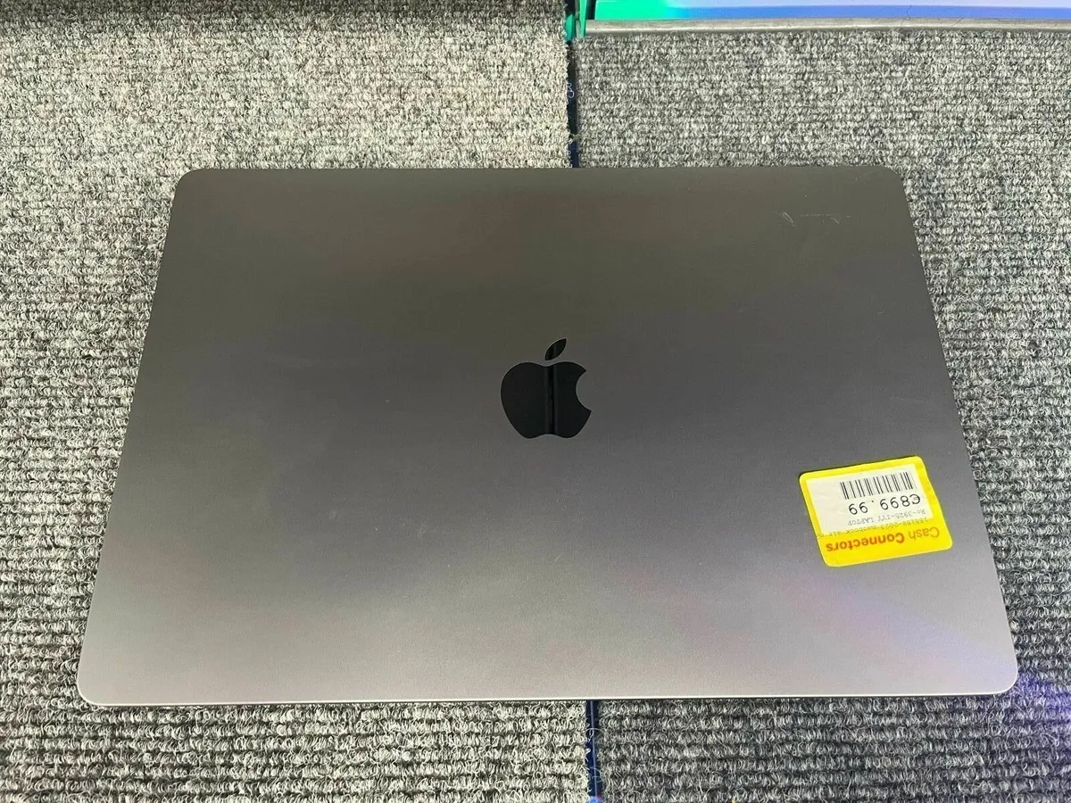 2023 MacBook Air - Image 2