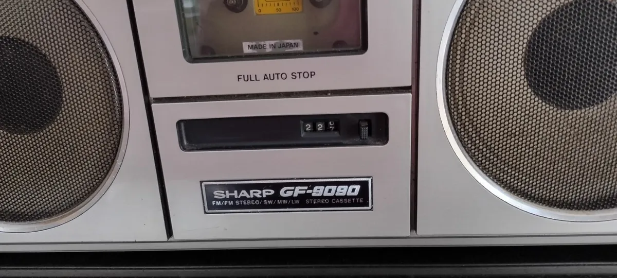 Sharp boombox - Image 4