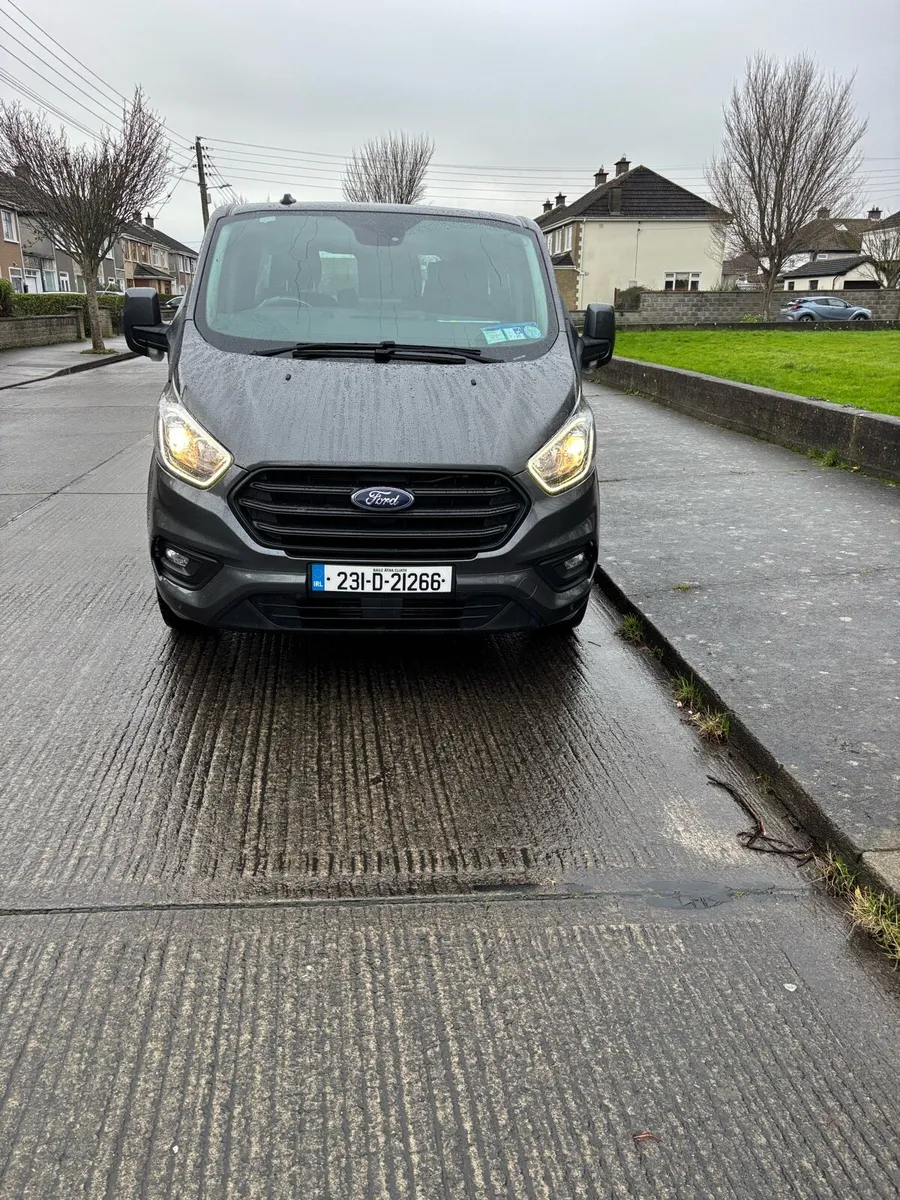 Ford transit custom 2.0 auto 9 seater - Image 1