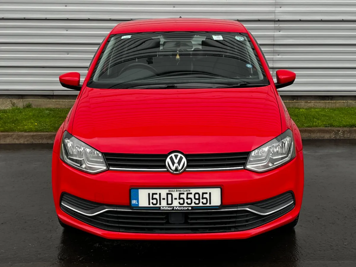 Volkswagen Polo 2015 ( CarPlay + reverse camera) - Image 3
