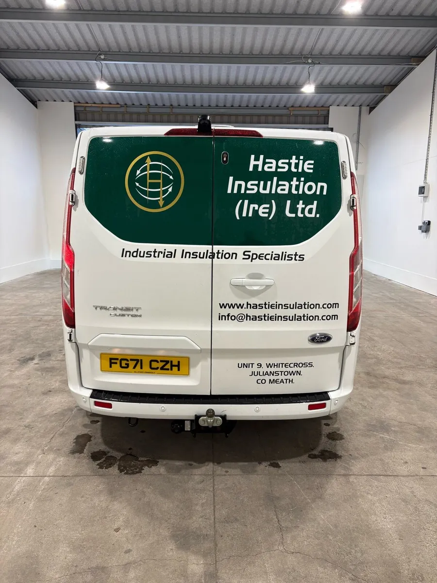 Ford Transit Custom Crew Cab - Limited - Image 4
