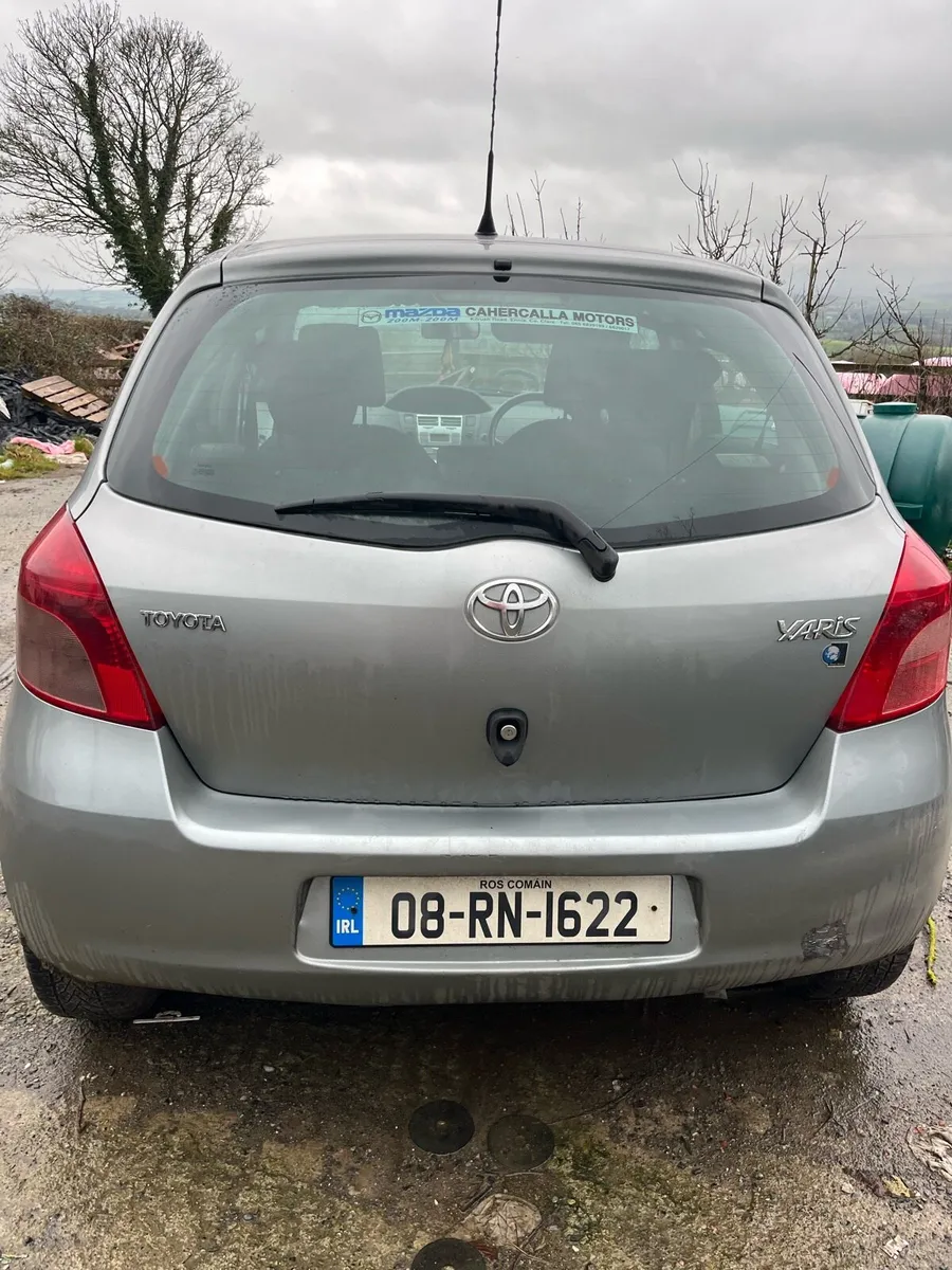 Toyota Yaris - Image 2